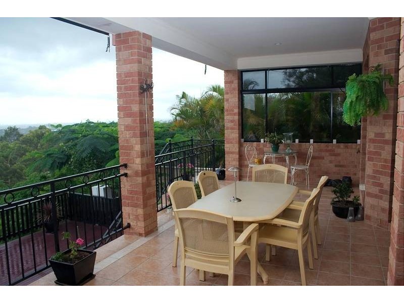 Highland Park QLD 4211