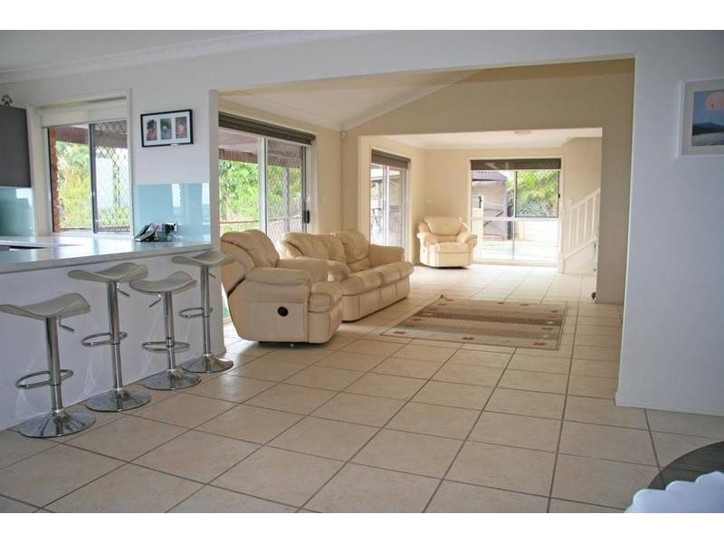 28 Kincaid Drive, Highland Park QLD 4211
