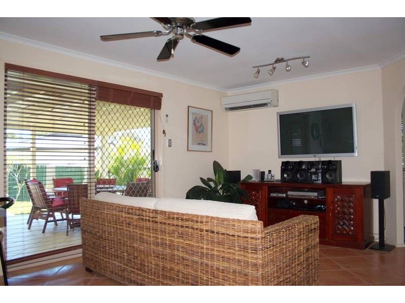 6 Matheson Court, Carrara QLD 4211