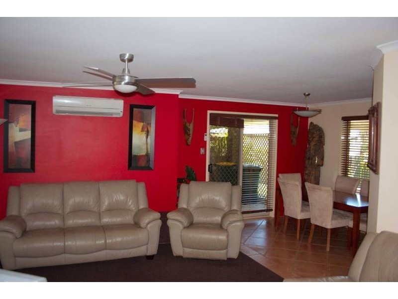 6 Matheson Court, Carrara QLD 4211