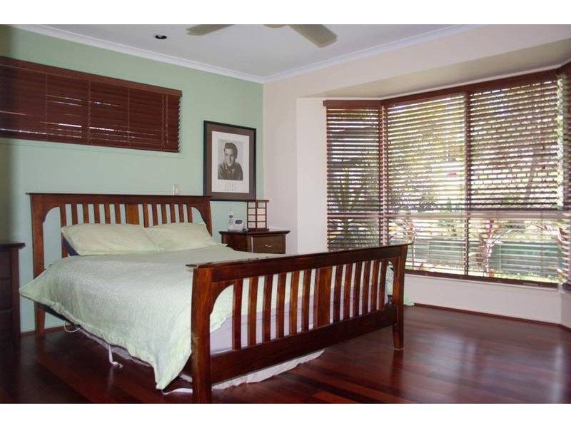 6 Matheson Court, Carrara QLD 4211