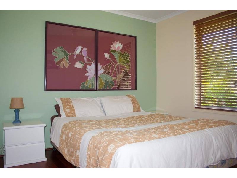 6 Matheson Court, Carrara QLD 4211