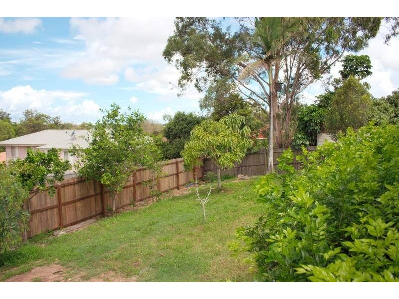 11 Kahlua Court, Highland Park QLD 4211