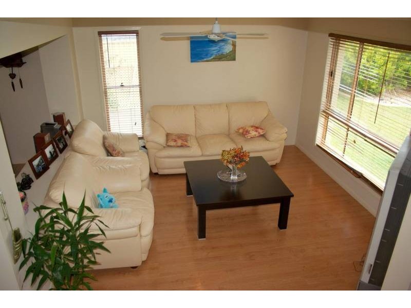18 Golden Bear Drive, Arundel QLD 4214