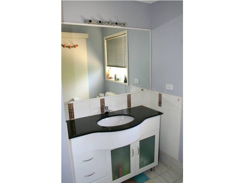 4 Riverlea Waters Drive, Nerang QLD 4211