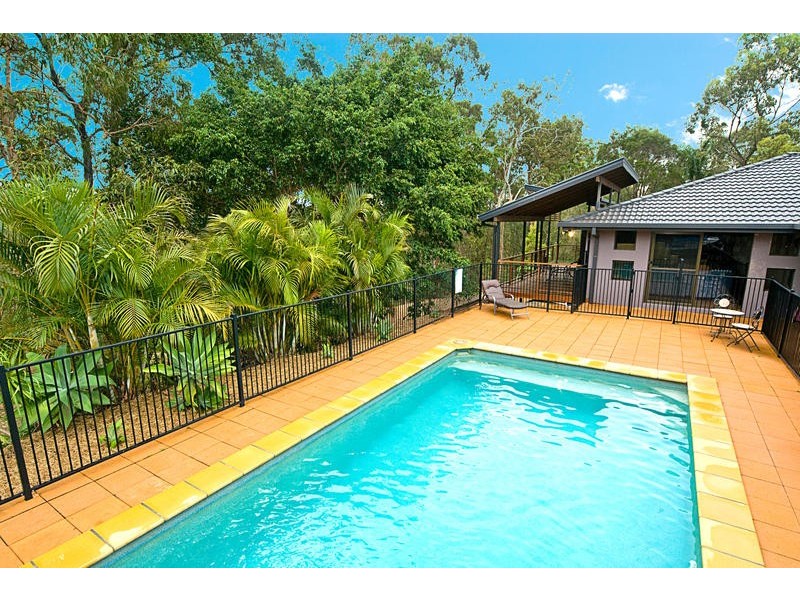 Gaven QLD 4211