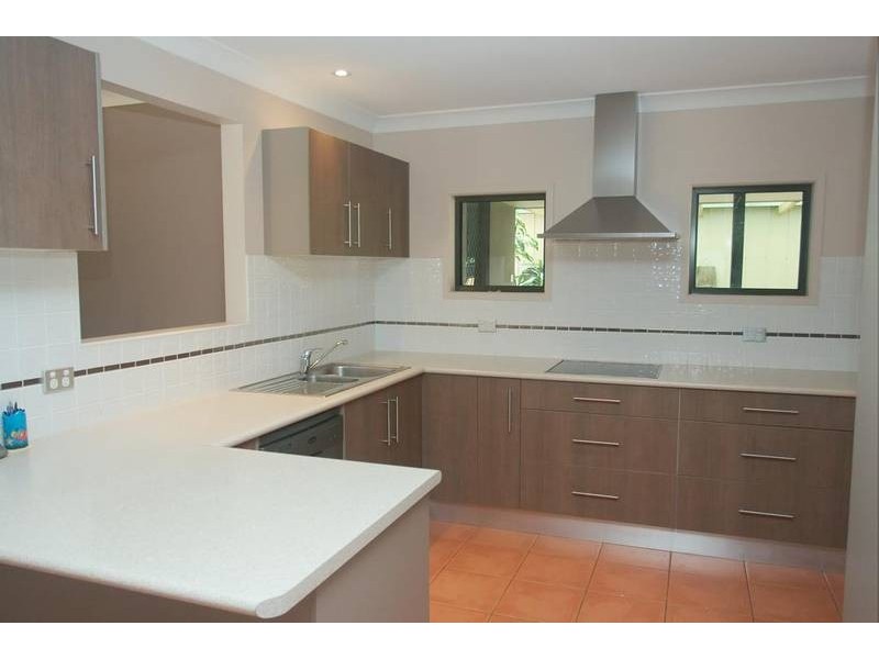 Gaven QLD 4211