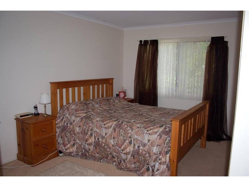 Gaven QLD 4211