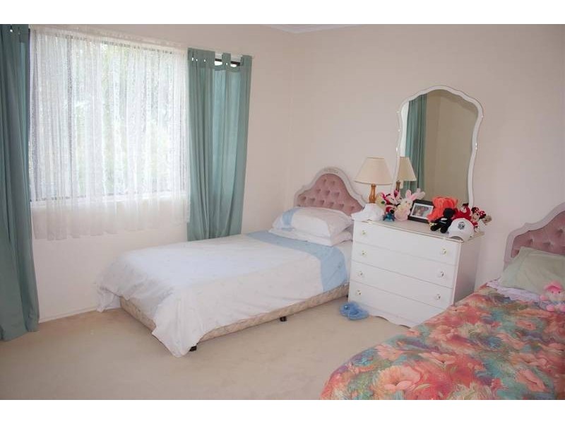 Gaven QLD 4211