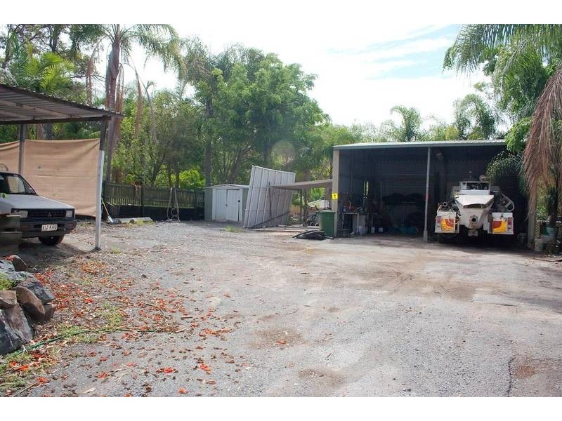 Gaven QLD 4211