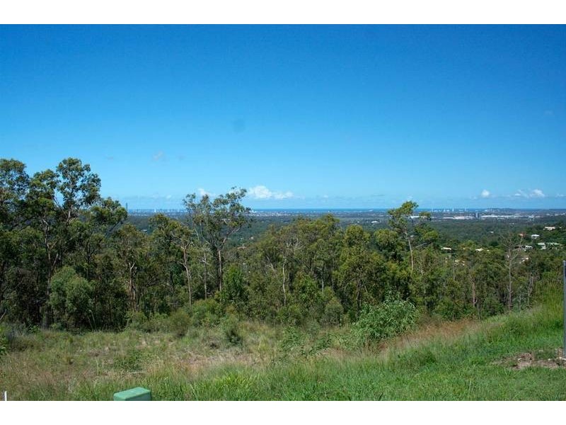 37 Coralcoast Drive, Tallai QLD 4213