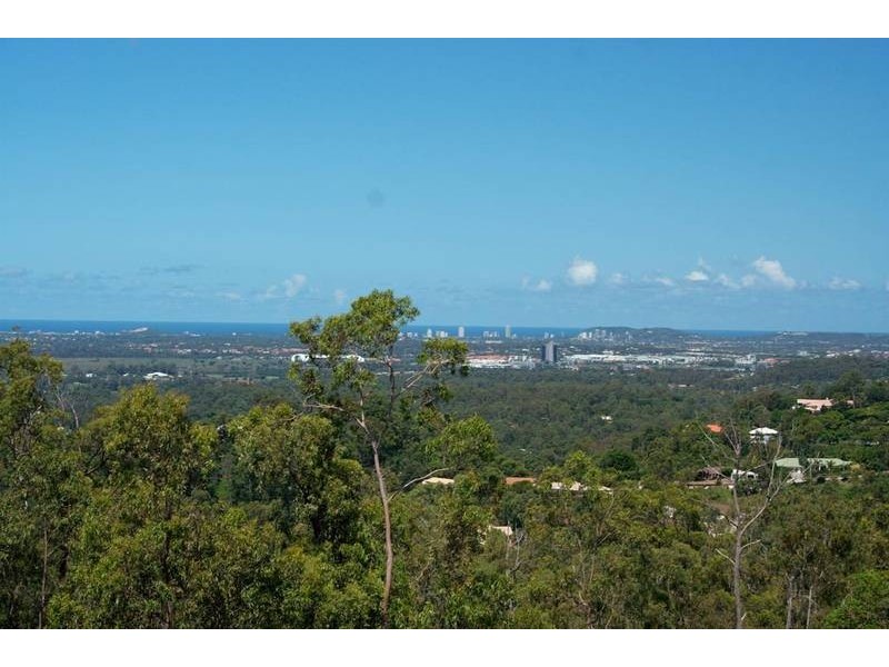 37 Coralcoast Drive, Tallai QLD 4213
