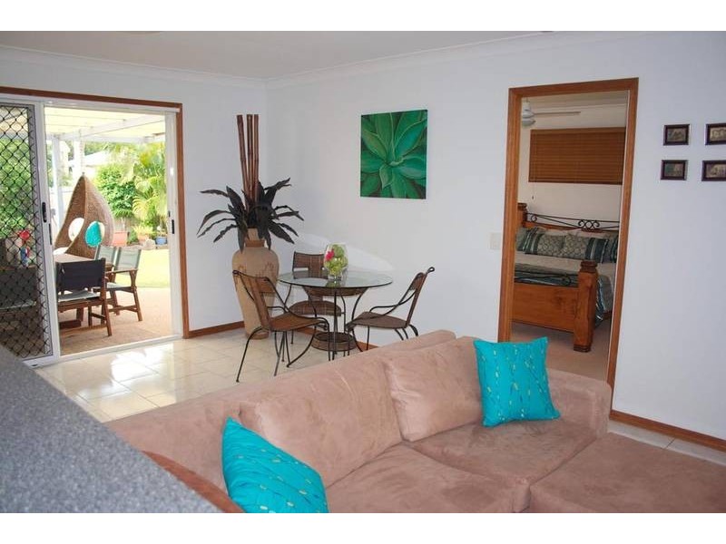 1 Lauder Court, Highland Park QLD 4211