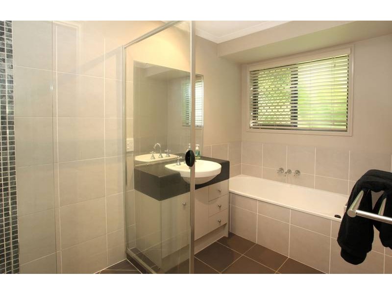 17 Moondani Drive, Nerang QLD 4211