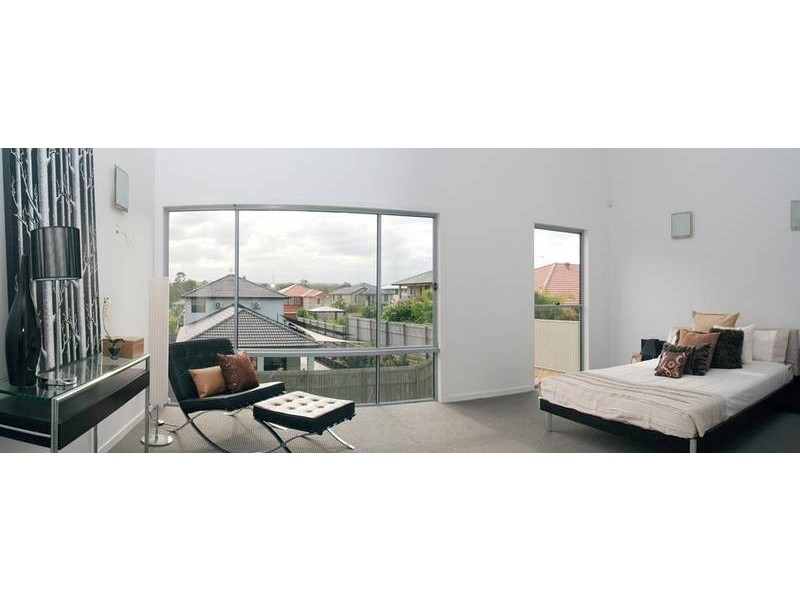8 Corymbia Way, Molendinar QLD 4214