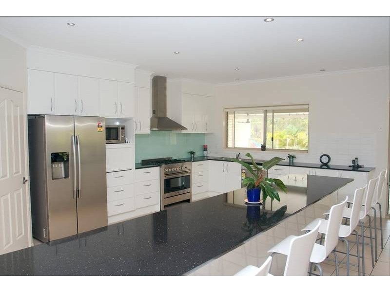 1 Willandra Court, Maudsland QLD 4210