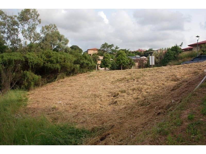 3 Tara Vista Boulevard, Highland Park QLD 4211