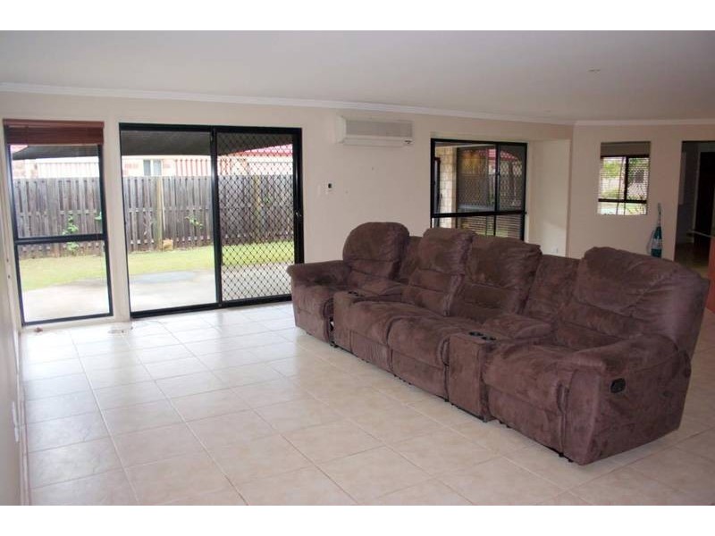 15 Old Kent Road, Upper Coomera QLD 4209