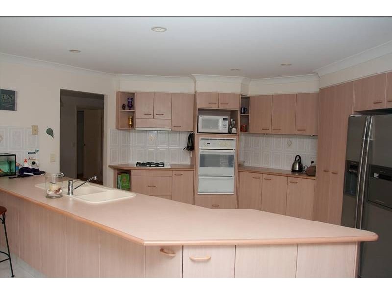 65 Barcoo Court, Clagiraba QLD 4211