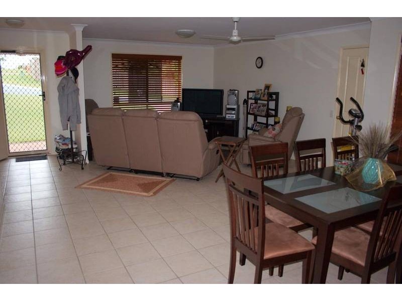 13 Penrhyn Street, Pacific Pines QLD 4211