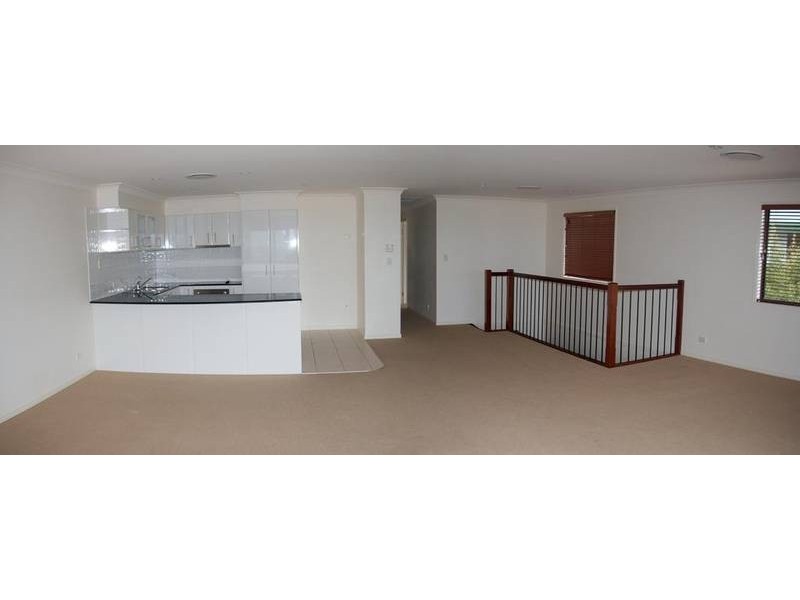 22/2 Ridgeline Way, Highland Park QLD 4211