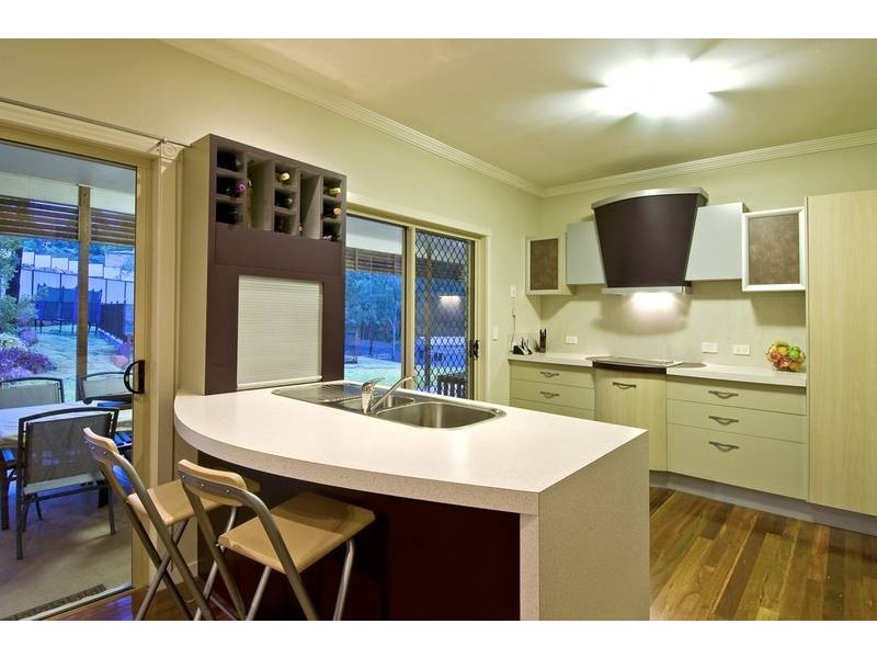 13 Barlee Place, Maudsland QLD 4210