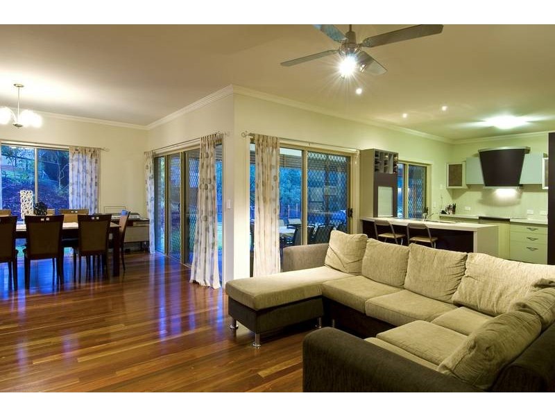 13 Barlee Place, Maudsland QLD 4210