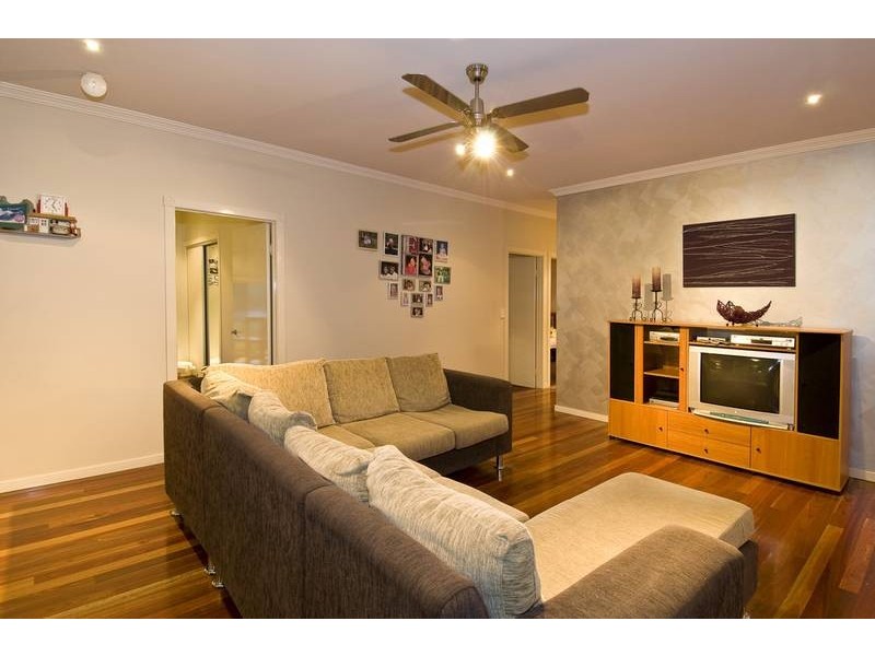 13 Barlee Place, Maudsland QLD 4210