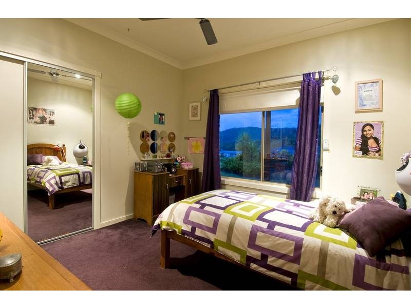 13 Barlee Place, Maudsland QLD 4210