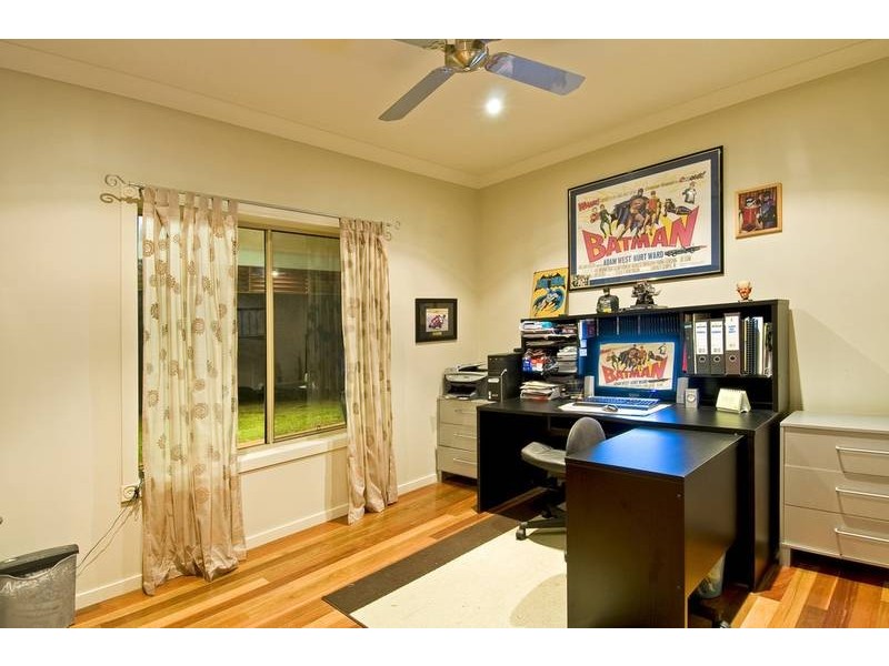 13 Barlee Place, Maudsland QLD 4210