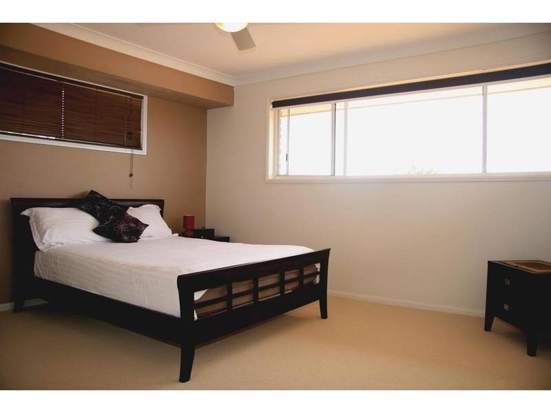 28 Kincaid Drive, Highland Park QLD 4211