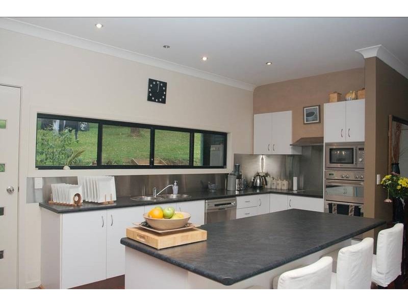 182 Freemans Road, Lower Beechmont QLD 4211