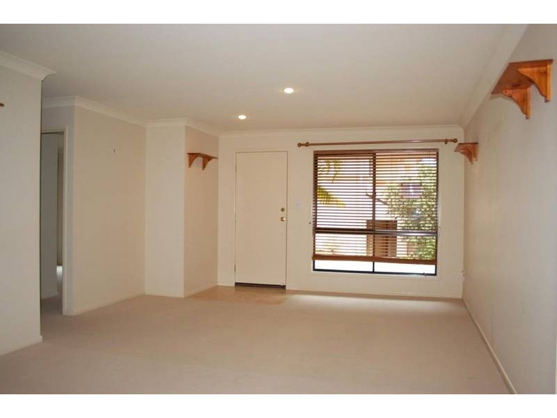 25/4 Bushmead Street, Nerang QLD 4211