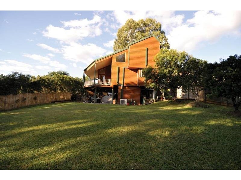 4 Pict Court, Nerang QLD 4211