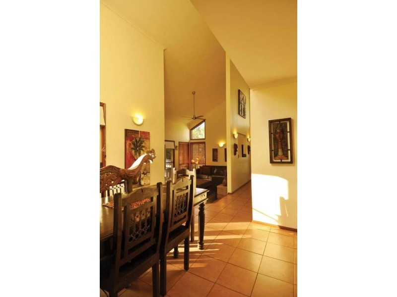 4 Pict Court, Nerang QLD 4211