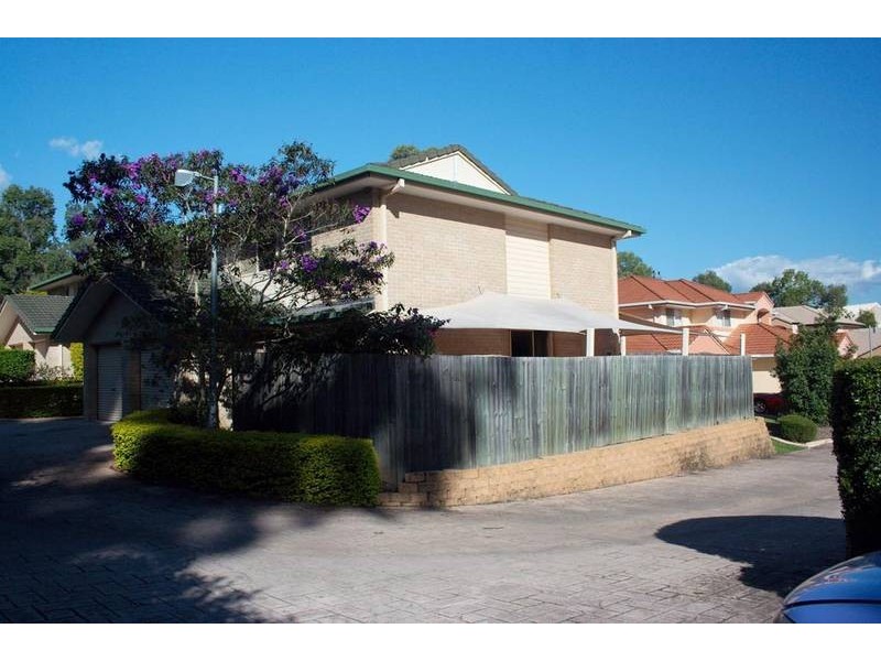 4/4 Bushmead Street, Nerang QLD 4211