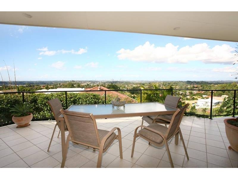 12 Bellavista Close, Highland Park QLD 4211