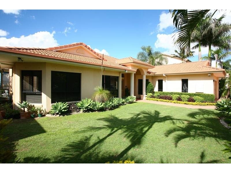 12 Bellavista Close, Highland Park QLD 4211