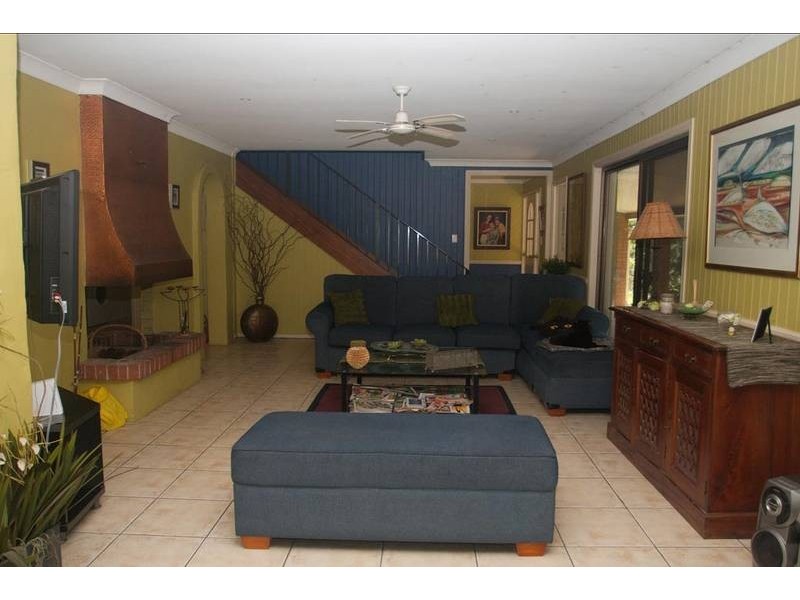 28 Glen Circuit, Clagiraba QLD 4211