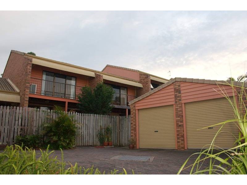 2/1 Kilpatrick Court, Highland Park QLD 4211