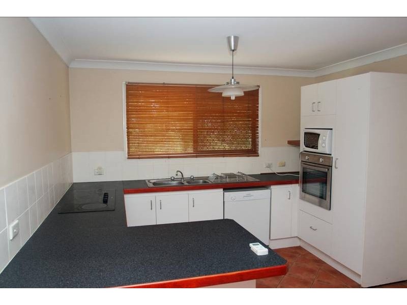 2/1 Kilpatrick Court, Highland Park QLD 4211