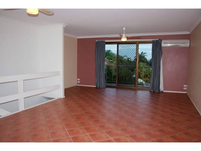 2/1 Kilpatrick Court, Highland Park QLD 4211