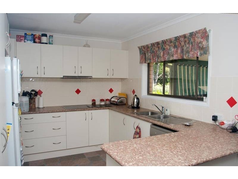 54 Merloo Drive, Nerang QLD 4211