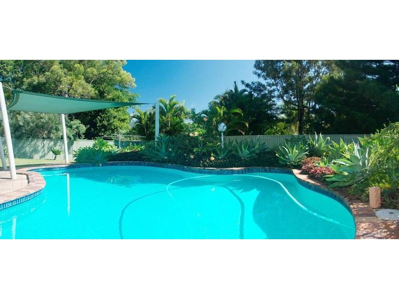 54 Merloo Drive, Nerang QLD 4211
