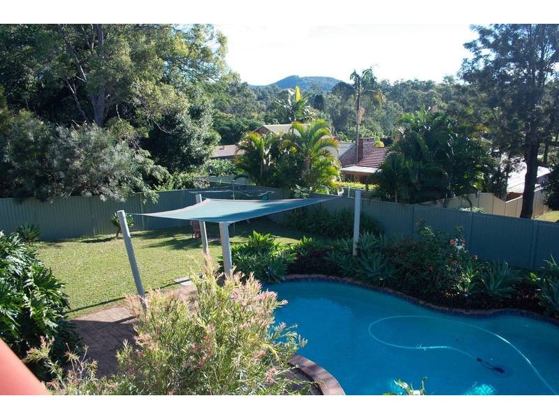 54 Merloo Drive, Nerang QLD 4211
