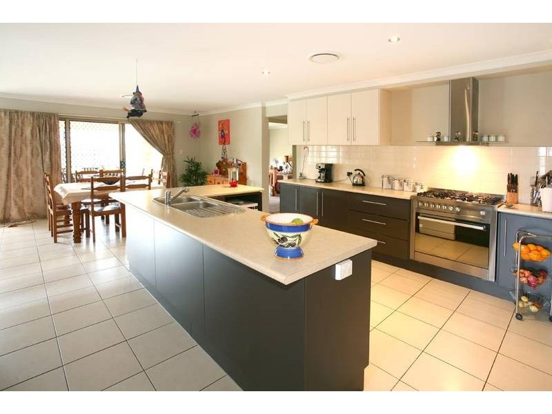 10 Creek Flat Road, Mount Nathan QLD 4211