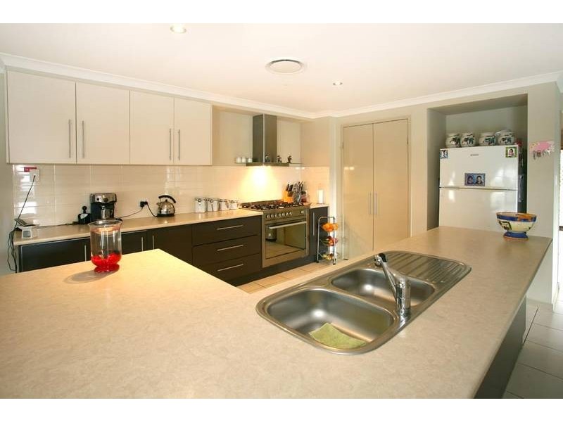 10 Creek Flat Road, Mount Nathan QLD 4211