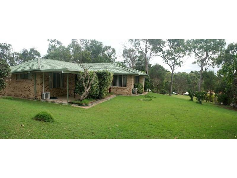 144 Castle Hill Drive North, Gaven QLD 4211