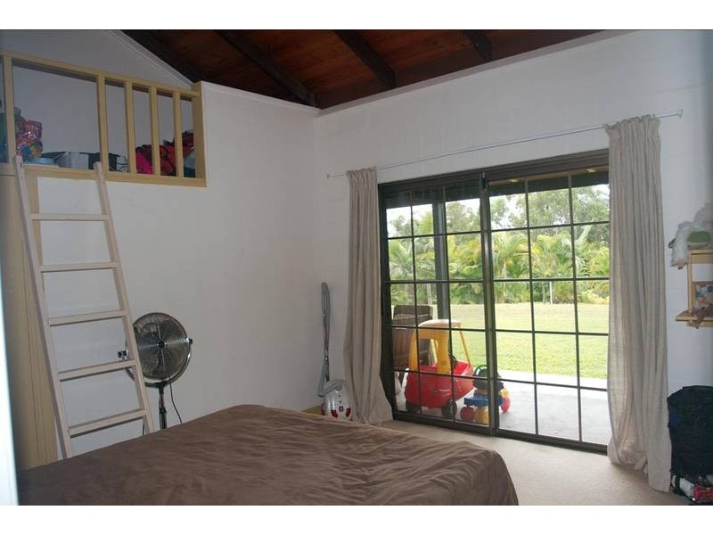 22 Narrabri Court, Gaven QLD 4211