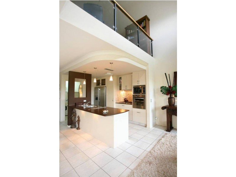 2082/1 The Vistas Drive, Carrara QLD 4211